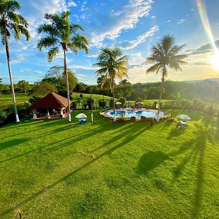 Finca Hotel Los Cocos Montenegro Exterior photo