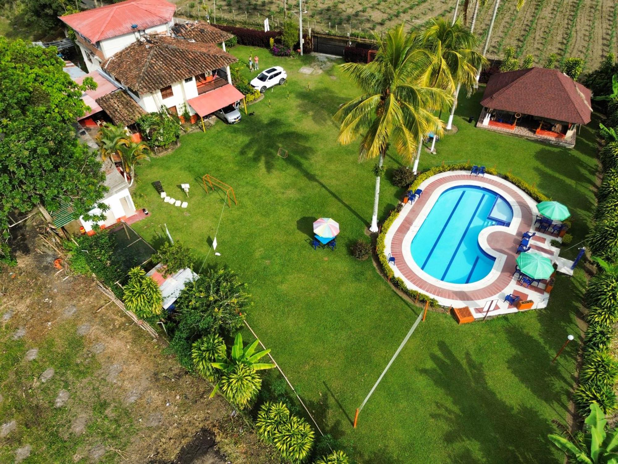 Finca Hotel Los Cocos Montenegro Exterior photo